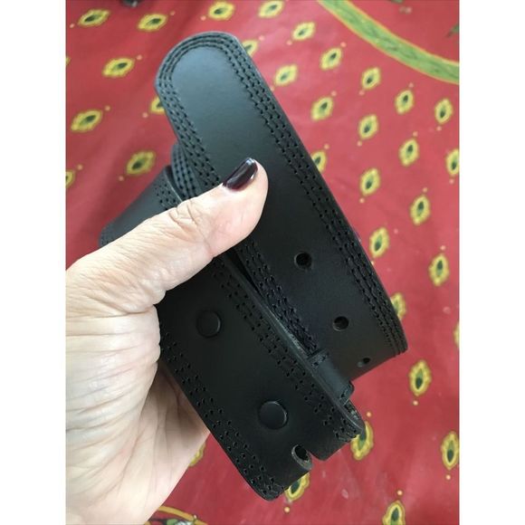 Belt Men LEATHER COWBOY Black No Buckle Size 40 Adjustable New Without Tag - Picture 1 of 5